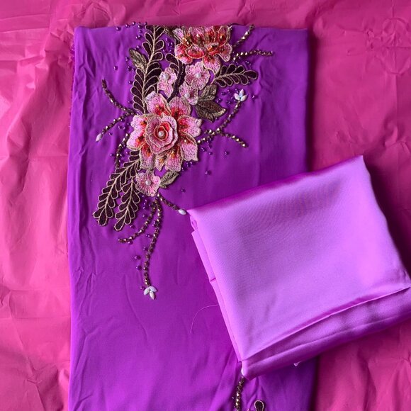 Polyester & silk linen/cloth - Picture 1 of 4